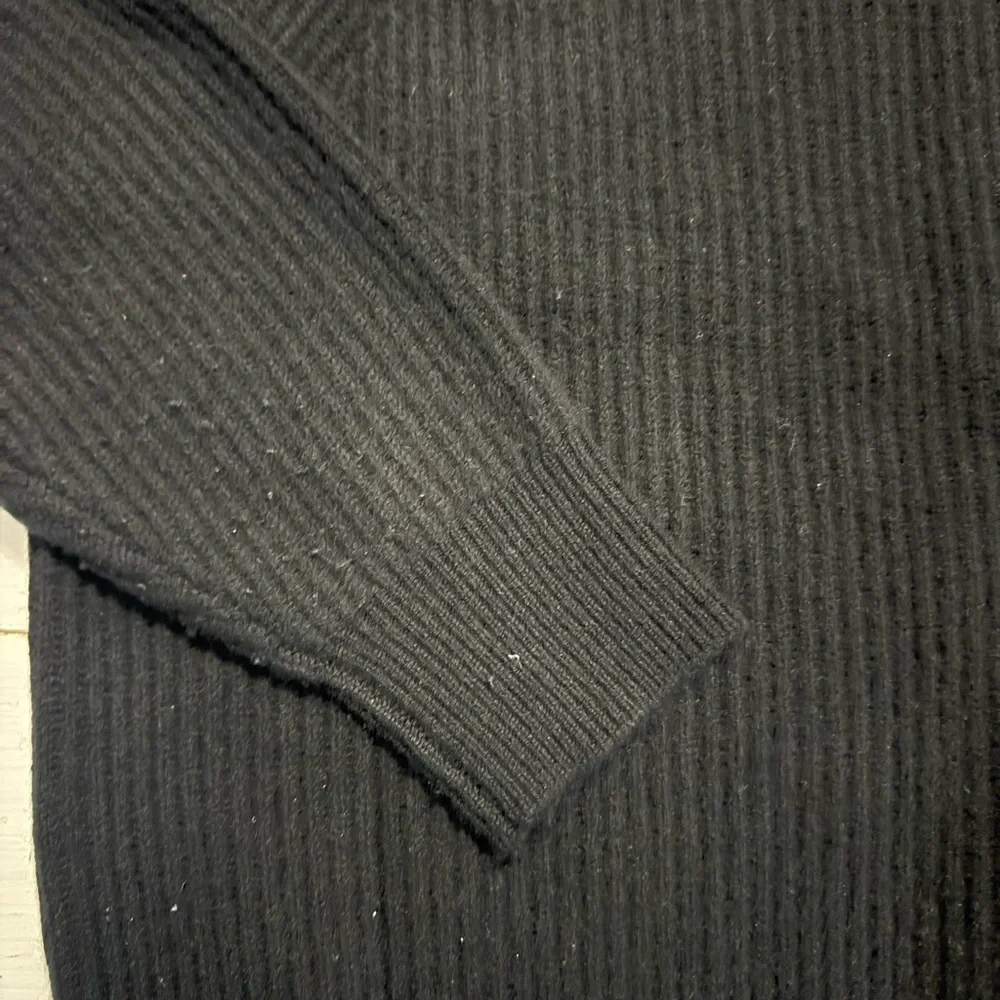 J. Crew 100% Cashmere Sweater - Picture 2 of 3